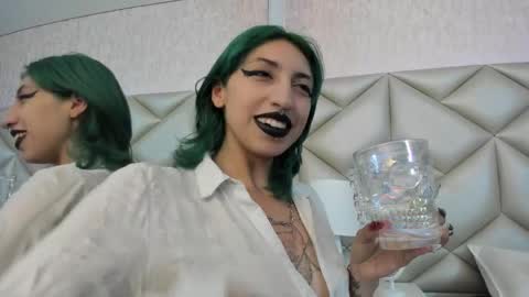  Im Gaia online show from September 17, 3:37 pm