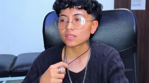 mathias online show from February 22, 8:07 am