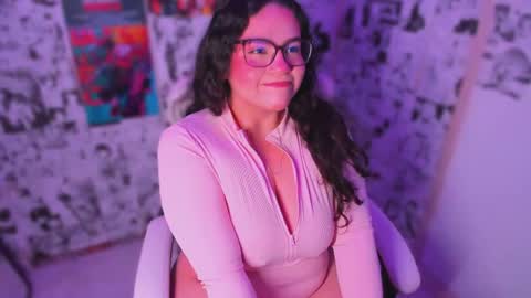 mei mei uwu online show from June 9, 4:23 am