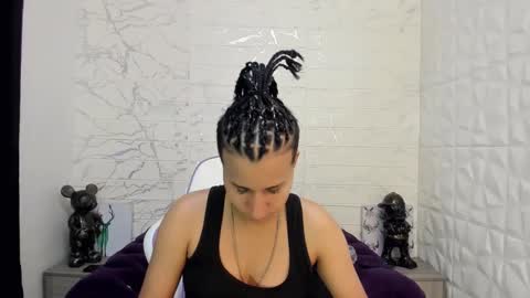 im_milan_rs online show from February 26, 12:20 am