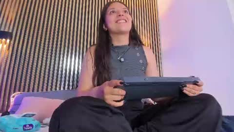 KAREN online show from July 18, 7:49 pm