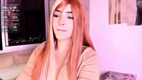 Scarlet  online show from October 28, 12:22 am