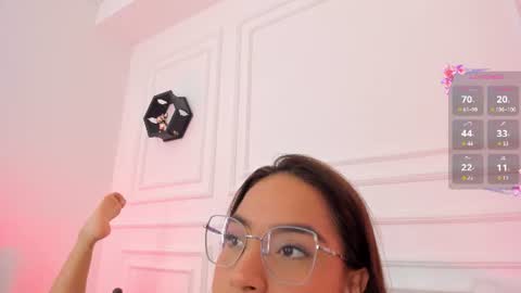 scarlett online show from June 19, 5:52 pm