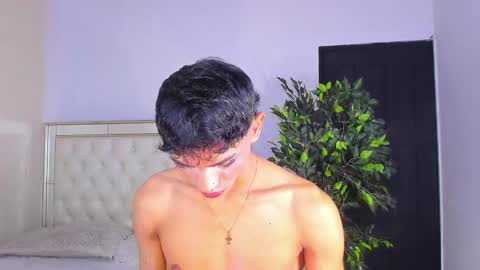 im_sebaslopez online show from February 21, 8:34 pm