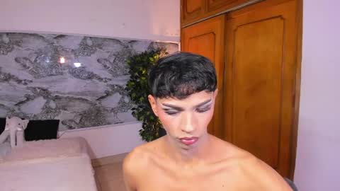 im_sebaslopez online show from May 2, 5:46 am
