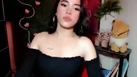 Hii love online show from November 8, 9:23 am