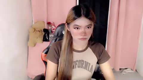 im_yourfairyannaxx online show from April 23, 8:10 pm