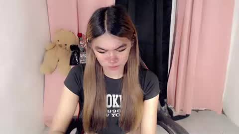 im_yourfairyannaxx online show from May 3, 12:38 am