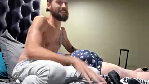 imaginaryloves online show from June 26, 3:56 am