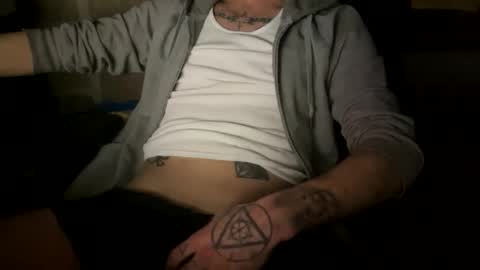 imilluminator online show from February 17, 1:04 am