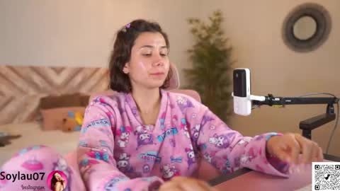 imjess_ online show from February 11, 9:51 pm