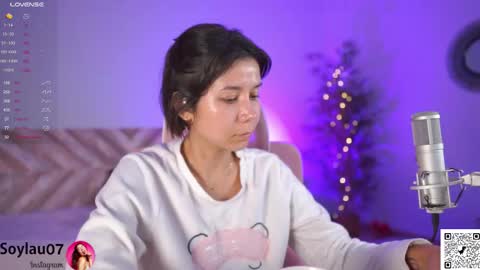 Snapshot of imjess_ chatting on October 22, 3:31 am imjess_ online show from October 22, 3:31 am