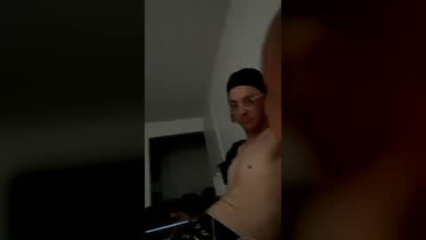 imme6 online show from July 9, 2:04 am