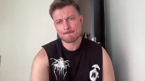 imnotall online show from August 9, 6:52 am