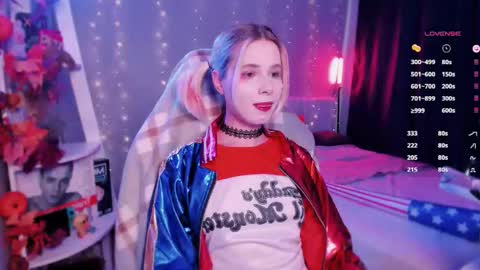 Snapshot of imnotmia chatting on November 1, 11:09 am Mia online show from November 1, 11:09 am