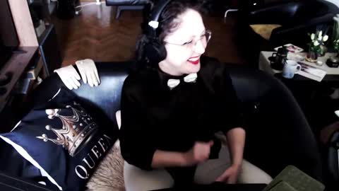 Empress online show from May 4, 12:55 pm