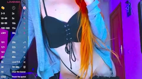 Lora online show from November 12, 3:58 pm