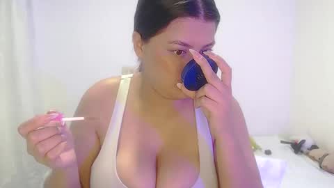 Snapshot of imsweetlips chatting on October 18, 8:24 pm imsweetlips online show from October 18, 8:24 pm