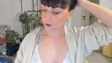 Ina Kush online show from March 12, 1:25 am