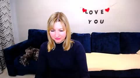 incredible_ariela online show from May 3, 9:48 am