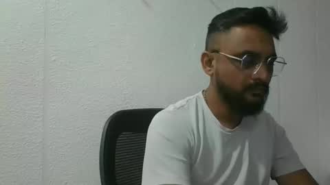 indian1433 online show from December 15, 4:19 am