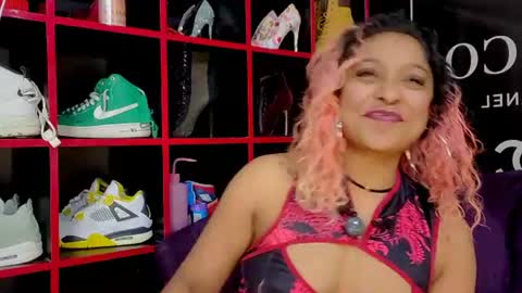 Nikki online show from June 14, 1:24 pm