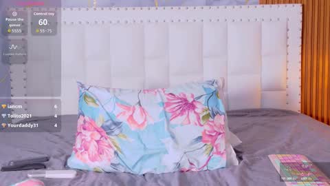 LITTLE AINHOA  online show from October 6, 7:42 pm