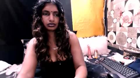 indianhoneyx online show from February 22, 6:21 pm