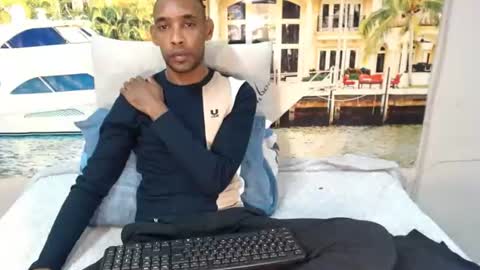 indianmagicmike69 online show from June 14, 5:15 pm