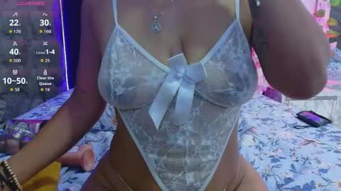  P a m e l a  online show from June 6, 1:28 pm