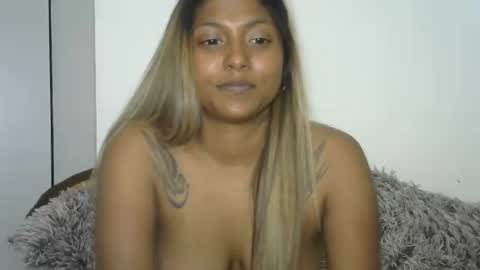 Snapshot of indianqtpie6 chatting on September 25, 7:10 pm indianqtpie6 online show from September 25, 7:10 pm