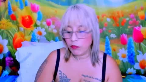 indianroxy27 online show from July 21, 6:10 pm