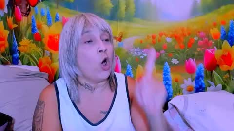 indianroxy27 online show from June 15, 4:10 pm