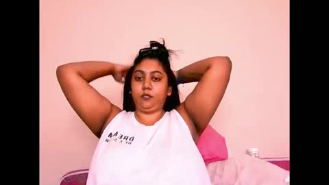 indianruby21 online show from February 5, 8:29 am