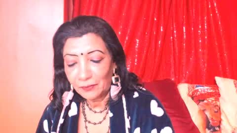 indiansarika65 online show from August 3, 3:41 am