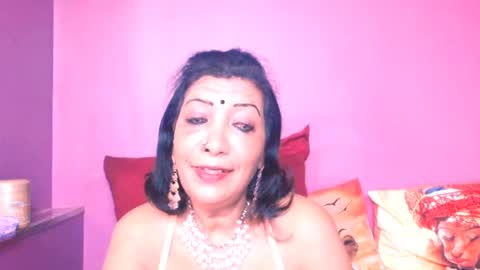 indiansarika65 online show from July 25, 3:48 am