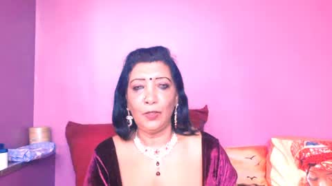 indiansarika65 online show from July 24, 3:36 am
