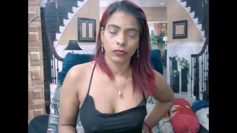 indiansexyass4u2luv online show from July 31, 7:31 am