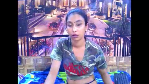 indiansexybutt4u2luv online show from April 25, 12:51 pm