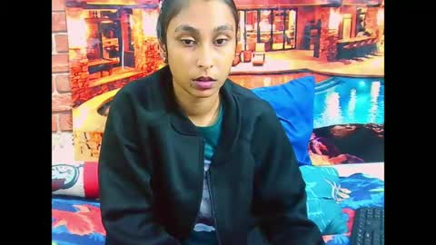 indiansexybutt4u2luv online show from June 12, 6:56 am