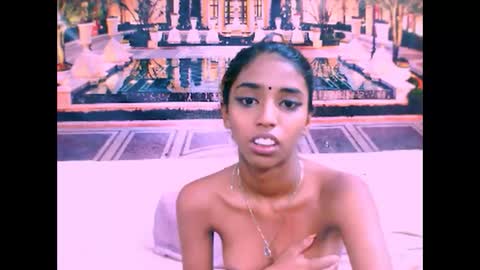 Snapshot of indiansexyslender4u2luv chatting on February 23, 10:28 am indiansexyslender4u2luv online show from February 23, 10:28 am