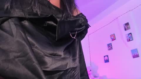 Snapshot of ineedmydaddy_ chatting on March 5, 5:29 am Luna online show from March 5, 5:29 am