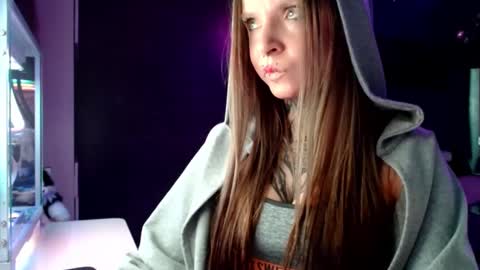 InesDesire online show from February 17, 7:26 am