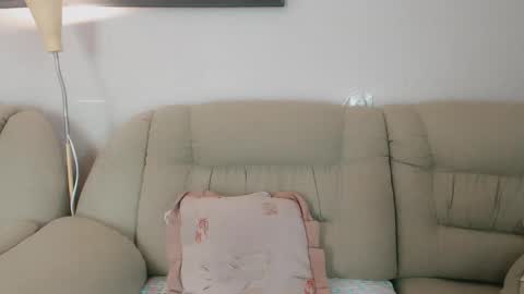 Snapshot of infinity_loveliness chatting on October 16, 6:57 am Infinity online show from October 16, 6:57 am