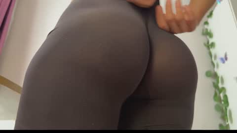 ingridhotty online show from July 5, 2:02 pm