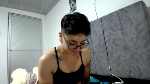 lyan onlyfans n linda online show from April 23, 11:28 pm