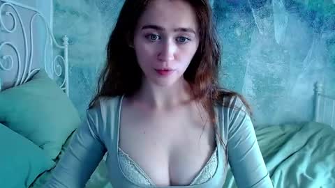Lina online show from May 8, 2:23 pm
