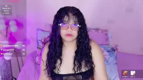 innocenthazel online show from July 8, 7:34 am