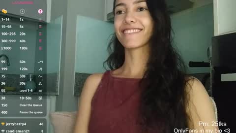 Laroa online show from April 29, 9:52 pm