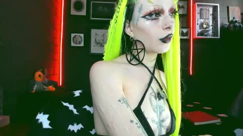   SANIA  online show from February 18, 5:09 pm